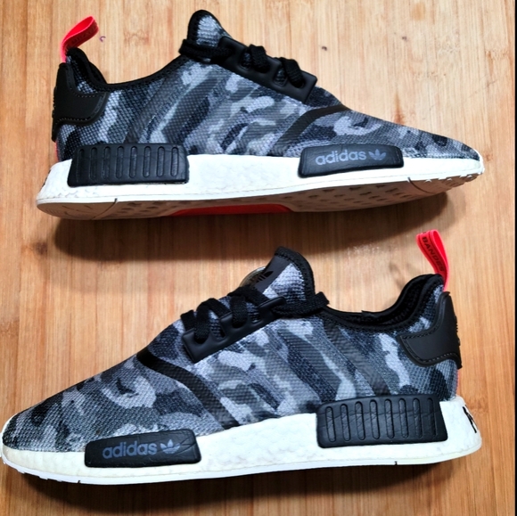 Adidas NMD R1 - Picture 1 of 5